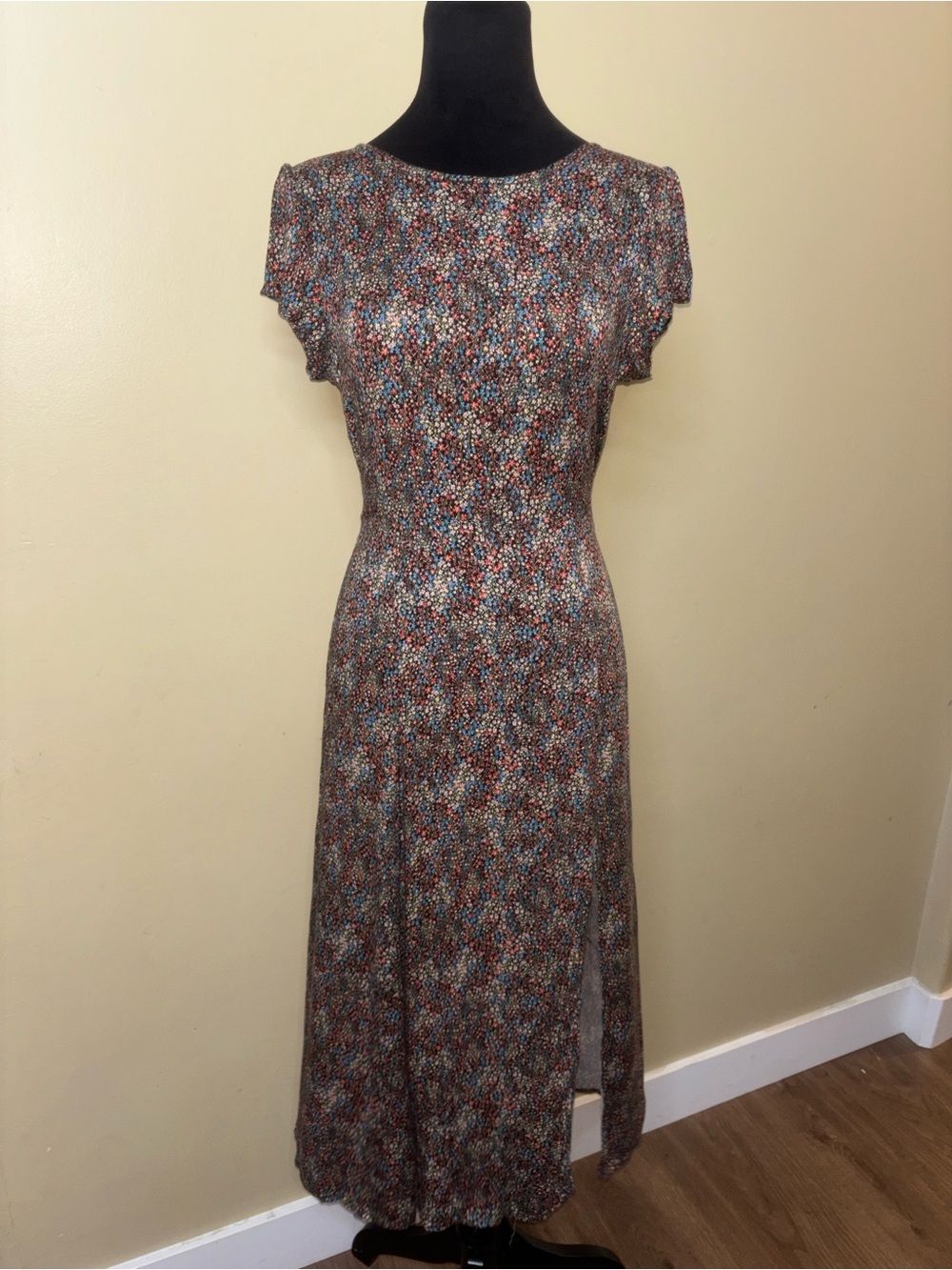 Lulus Garden's Delight Black Floral Print Cutout Midi Dress